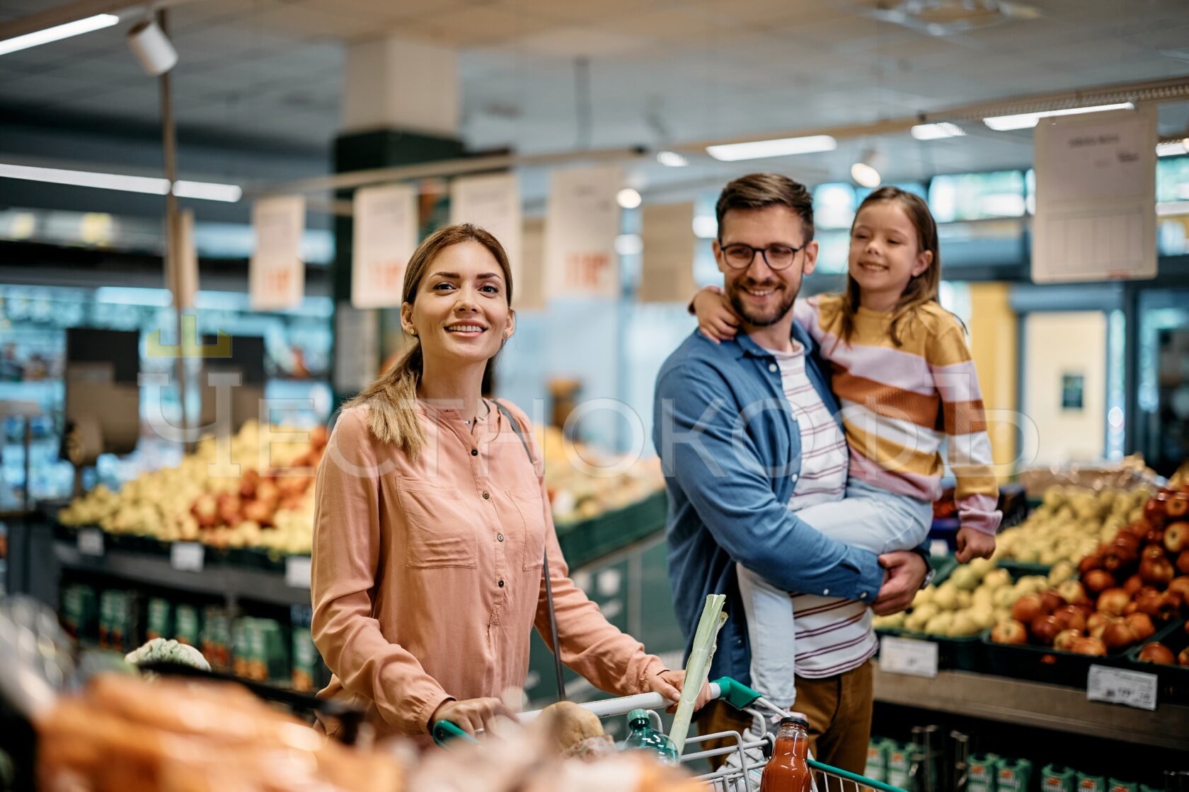 Супермаркет ВкусВилл рядом с ЖК Дом на Бурденко