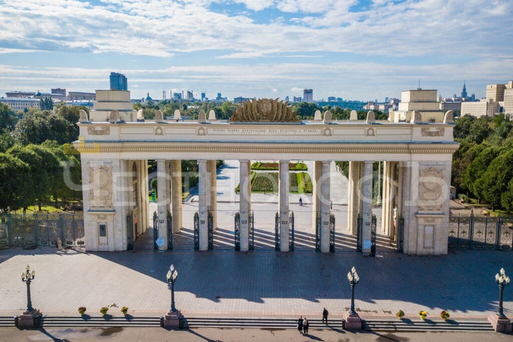 Центральный парк культуры и отдыха им. М. Горького рядом с ЖК Дом на Бурденко